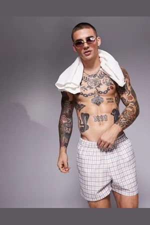 ASOS – Badeshorts in kariert mit kürzerer Länge