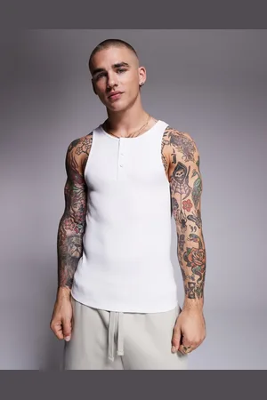 ASOS – Geripptes Henley-Muskelshirt in