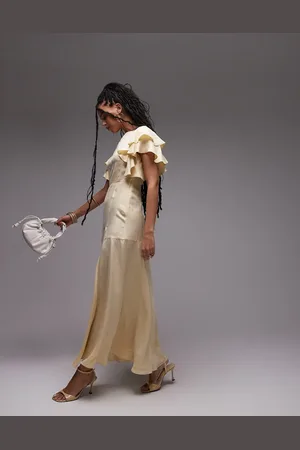 & OTHER STORIES – Maxikleid in hellem Buttergelb mit Rüschenärmeln und Rückenausschnitt