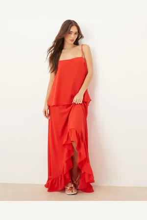 ASOS – Camisole-Maxikleid aus Chiffon in Tomatenrot mit gerüschtem Saum