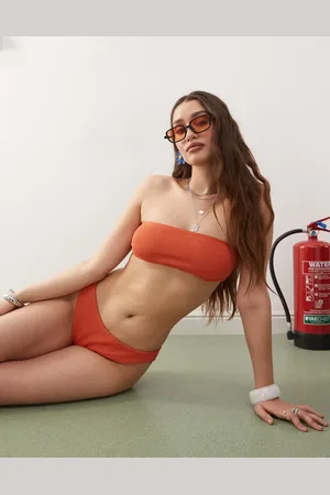 COLLUSION – Mix and Match – Bikinihose in Dunkelorange mit tiefem Bund und Kräuselstruktur