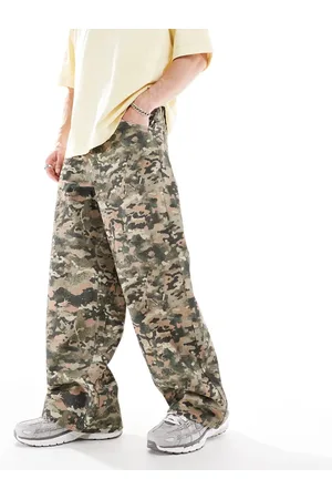 ASOS – Sehr weite Hose mit Military-Muster
