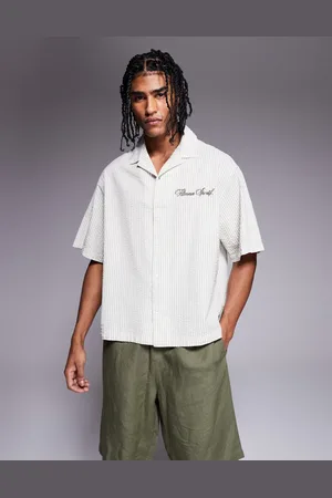 ASOS – Kastiges Oversize-Hemd aus Seersucker in Salbei gestreift