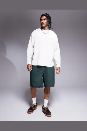 ASOS – Länger geschnittene Jeans-Jorts mit grünem Farbstich