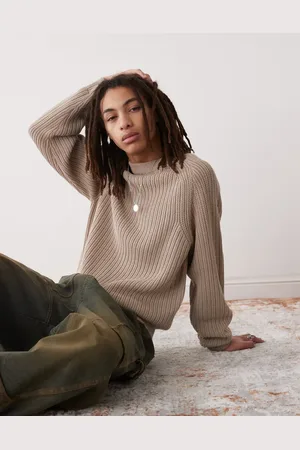 COLLUSION – Strickpullover in Kamelbraun mit Rundhalsausschnitt