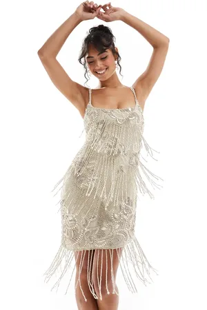 ASOS – Verziertes Häkel-Minikleid in Creme mit U-Ausschnitt, Fransen und asymmetrischem Saum