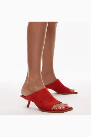 Topshop Premium – Ilya – Mules aus Wildleder in mit offener, eckiger Zehenpartie