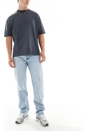 Calvin Klein – Straight Jeans in heller Waschung mit normalem Schnitt