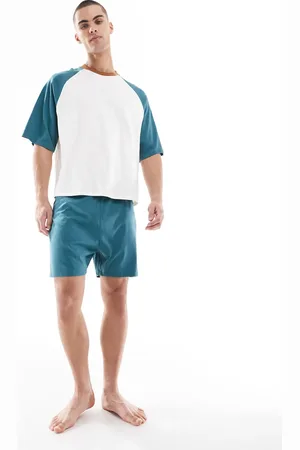ASOS – Boxy Fit Nachtwäsche-Set in Ecru mit Raglanärmeln