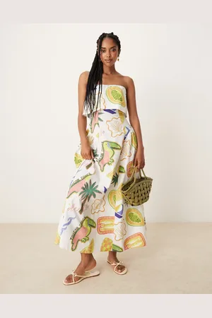 ASOS – Trägerloses Midikleid mit umgeschlagenem Dekolleté, Godet-Design und tropischem Muster