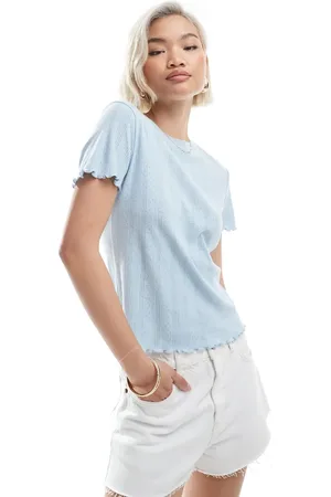 Pieces® – Pointelle-T-Shirt in Hellblau mit Overlocknaht