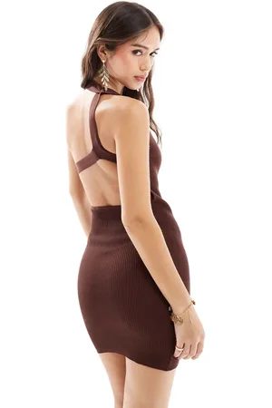 Bershka – Figurbetontes Mini-Strickkleid in mit One-Shoulder-Träger