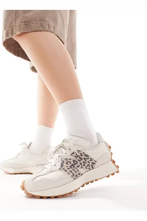 New Balance – 327 – Sneaker in Wollweiß und mit Leopardenmuster