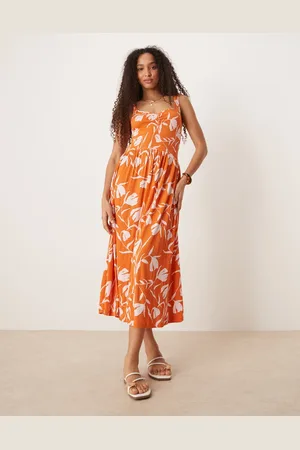 ASOS – Crinkle-Midikleid in Orange mit weißem Blumenprint und Herzausschnitt