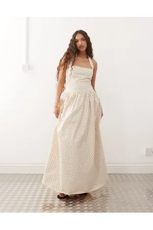 Amy Lynn – Maxikleid in gepunktetem Cremeweiß mit eckigem Ausschnitt und Neckholder