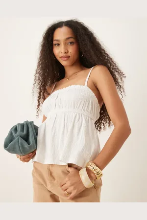 ASOS – Strukturiertes Camisole-Oberteil in Elfenbein mit Knitterstruktur