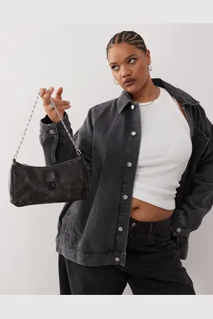 Karl Kani – Schultertasche in aus Kunstleder mit Knittereffekt