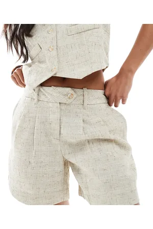VERO MODA – Elegante Shorts in Haferbeige mit Faltendetail auf der Vorderseite, Kombiteil