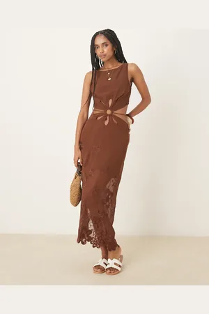 ASOS – Maxikleid in Schokobraun mit blumenförmiger Lochstickerei