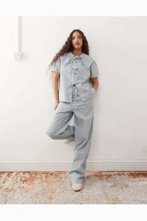 Reclaimed – Weite Baggy-Jeans in Hellblau mit Nadelstreifen, Kombiteil