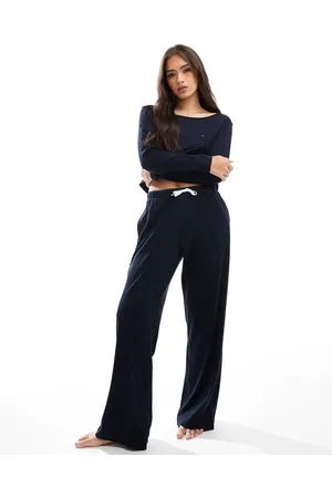 Tommy Hilfiger – Hilfiger Monotype – Langärmliger Pyjama in Dunkelblau