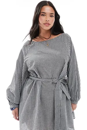 Esmée Esmée Curve – Exklusiv – Mini-Strandkleid in Schwarz und Weiß mit Vichy-Karo und Dreiviertelärmeln