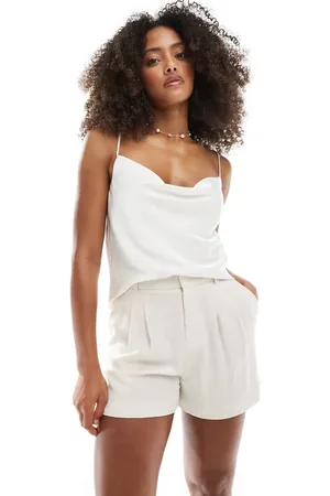 Stradivarius – Shorts in ecru Leinenoptik, Kombiteil