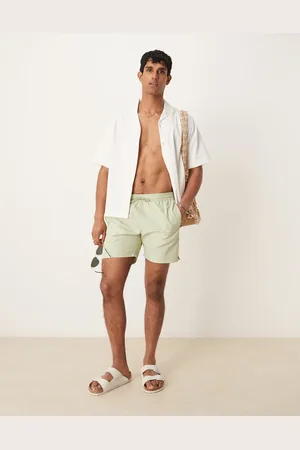 MANGO – Seersucker-Badeshorts in Blassgrün
