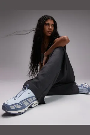 Nike – Air Max SNDR – Unisex-Sneaker in Blau und Wollweiß