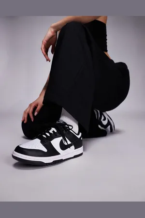 Nike – Dunk Low – Unisex-Sneaker in und Schwarz