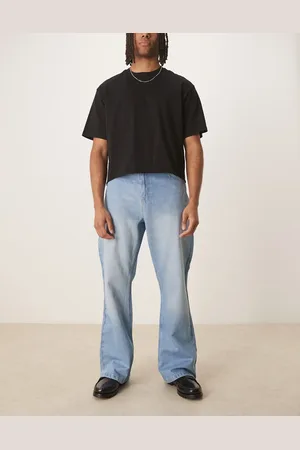 Reclaimed – Locker geschnittene, ausgestellte Bootcut-Jeans in hellblauer Bleach-Waschung