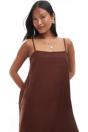 VERO MODA – Minikleid zum Hineinschlüpfen in Schokobraun mit Leinenanteil