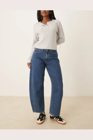 Abercrombie & Fitch – Curve Love – Barrel-Leg-Jeans in mittlerer Waschung mit mittelhohem Bund