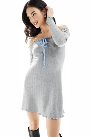 ASOS – Minikleid in mit Schleife und farblich abgesetzten Rüschen
