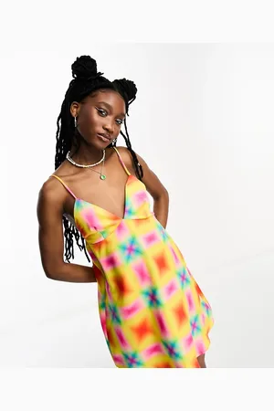 COLLUSION – Bedrucktes sommerliches Satin-Trägerkleid mit buntem Muster