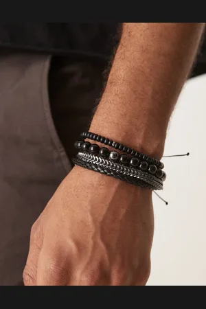ASOS – 4er-Pack Armbänder in mit Perlen- und Kettendesigns