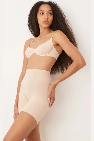Spanx – Seamless Power – Shorts in Beige