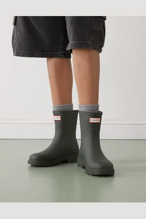 Hunter – Downpour – Gummistiefel in dunklem Olivgrün mit kurzem Schaft