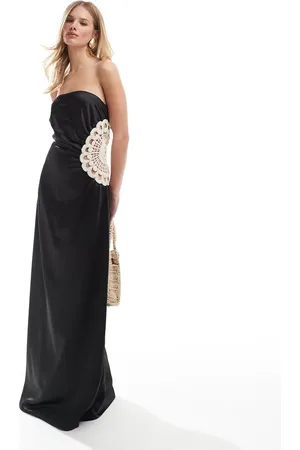 4th & Reckless – Trägerloses Satin-Maxikleid in mit Einsatz aus Häkelstoff