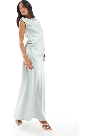 4th & Reckless – Satin-Maxikleid in Hellblau mit geraffter Taille und U-Boot-Ausschnitt