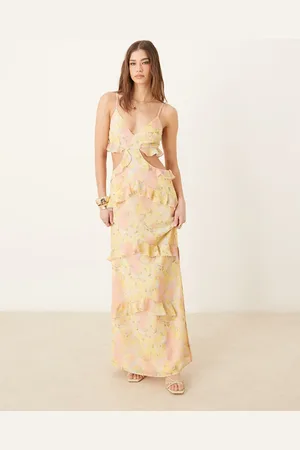 Pretty Lavish – Gerüschtes Maxikleid mit Cut-out und leuchtendem abstraktem Blumenmuster