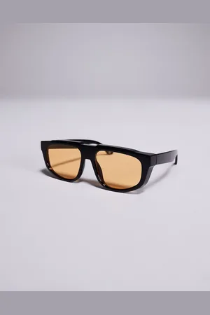 ASOS – Pilotensonnenbrille in Schwarz mit bernsteinfarbenen Gläsern
