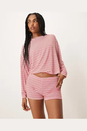 ASOS – Knapp geschnittene Shorts in Rot und Weiß gestreift, Kombiteil