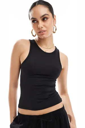 Pull&Bear – Figurformendes Polyamid-Trägertop in mit Ringerrücken