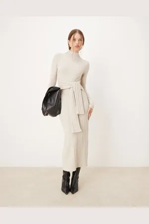 ASOS – Maxikleid aus flauschigem Grobstrick mit gewickelter Taille
