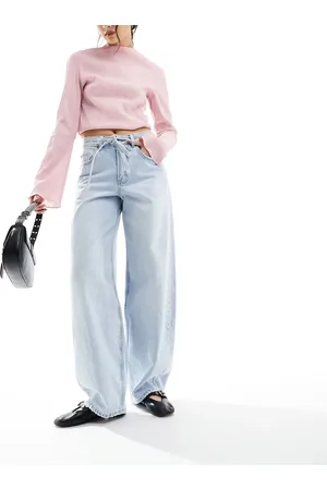 Stradivarius – Jeans in hellblauer Waschung mit Ballon-Beinschnitt