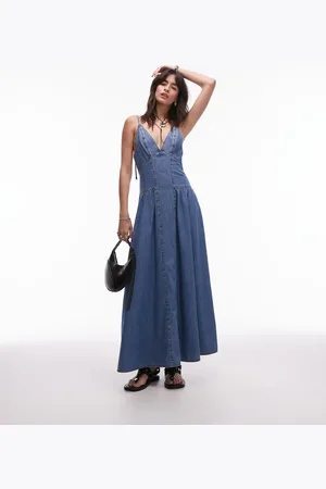 Topshop – Maxikleid aus Denim in Mittelblau mit Nahtdetails und Raffung