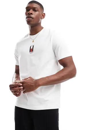 Tommy Hilfiger – T-Shirt in mit vertikalem Flaggenlogo