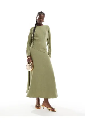 ASOS – Hochgeschlossenes Maxikleid in Khaki mit asymmetrischem Saum