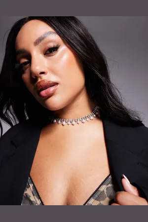 ASOS – Choker-Halskette in -Optik mit Kristall-Cupchain und Kunstperlen-Design